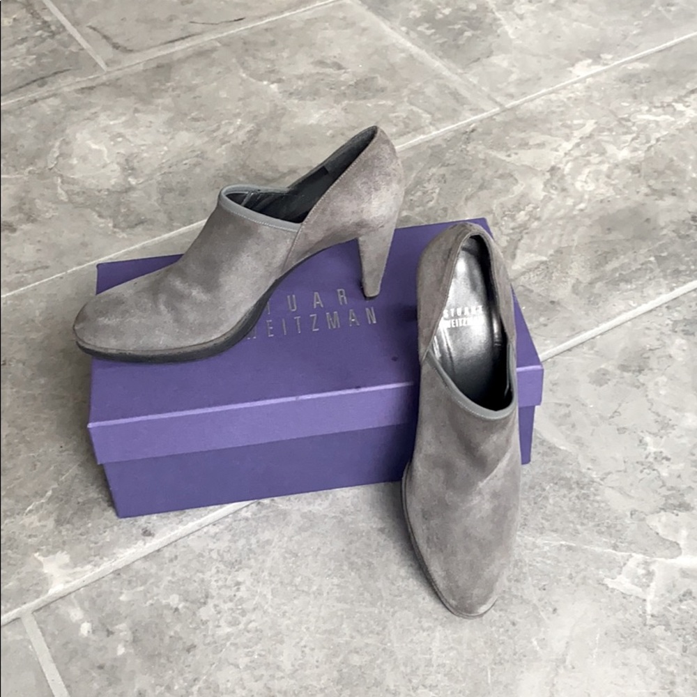 Stuart Weitzman suede heels